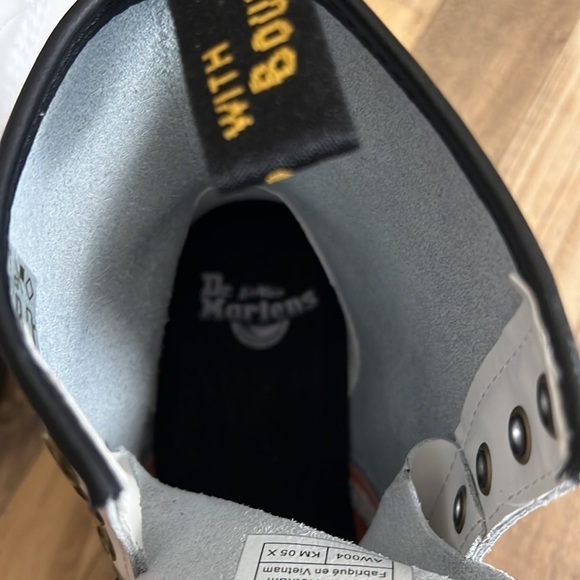 DR MARTENS *New* Zavala White 8 Eye Combat Leather Boots Lug Sole Lace U… - Picture 10 of 10